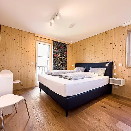 Wolf & Schaefchen 아파트