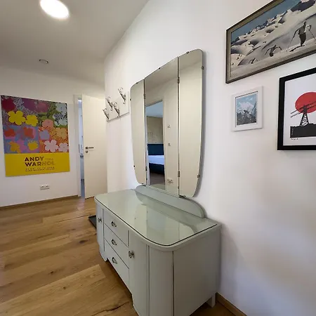 Wolf & Schaefchen 오버스타우펜